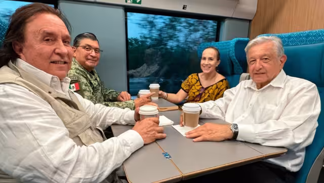 Después de visitar Yucatán, AMLO se desplazó en Tren Maya a Cancún