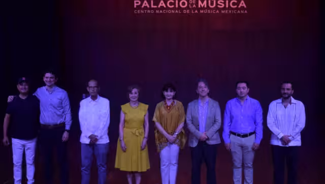 En el evento presentaron al nuevo director artístico de la OSY