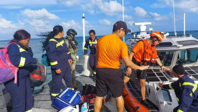 El navío de carga circulaba de norte a sur, e hizo el transbordo a poca distancia de Isla Mujeres, a 5 km al norte