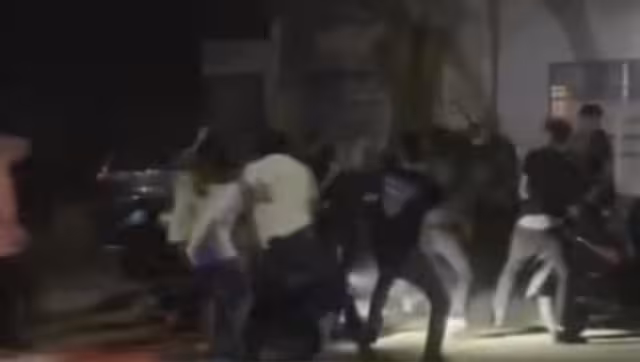 El joven se encuentra en el hospital con traumatismo craneoencefálico