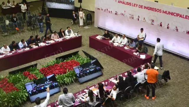 Congreso advierte que Carmen repetirá presupuesto 2025 si edil no rinde cuentas