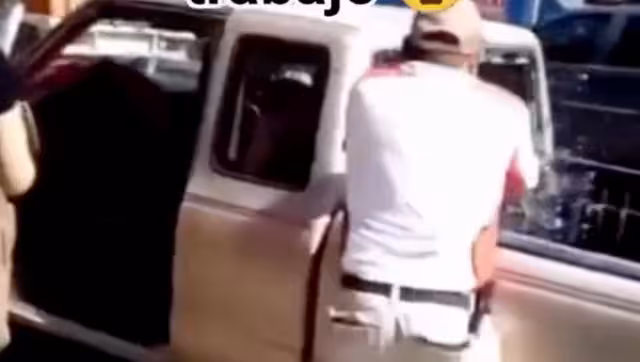 Joven arregla vidrio de auto y se niegan a pagarle, terminó dejando todo como estaba: VIDEO