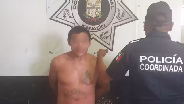 El hombre fue detenido y trasladado a la cárcel municipal