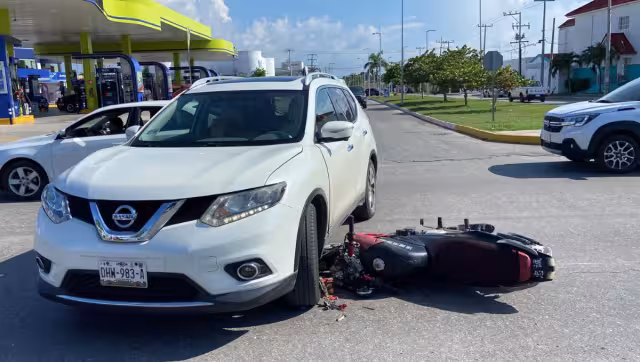 La joven tuvo una fractura en una de sus muñecas