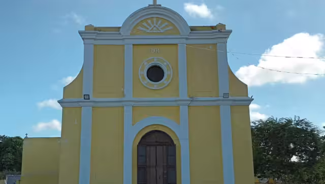 El recinto destaca porque en su atrio cuenta con una casa cural y un salón parroquial que se ofrecen a la comunidad para llevar a cabo eventos