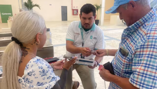 Un pasajero compró el boleto ida y vuelta de Campeche a Mérida para vivir la experiencia