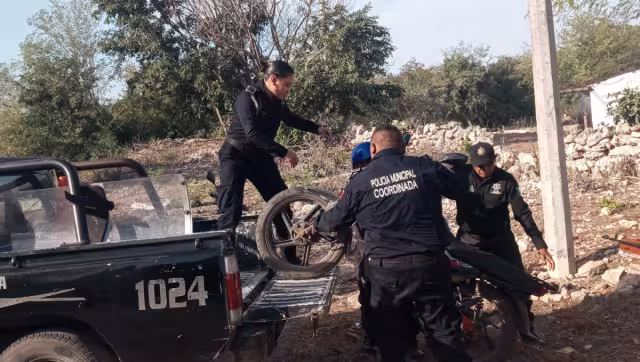 Al lugar de los hechos arribó la ambulancia 7303 de la Comisión Nacional de Emergencia