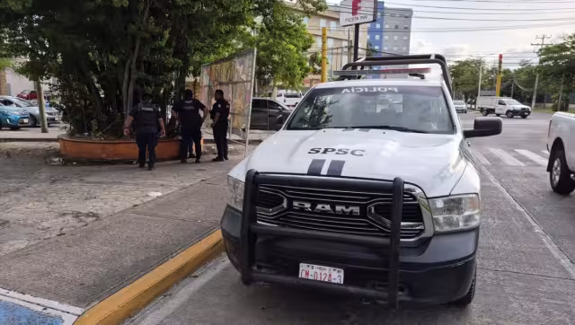 Elementos de la Policía Estatal detuvieron al hombre por consumir alcohol.