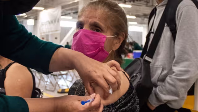 CDMX aplicará la vacuna Covid de refuerzo en 7 sedes previo a Navidad. Foto: Cuartoscuro