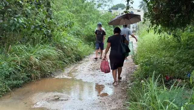 Temen colonos de La Esperanza infecciones de la piel por lixiviados