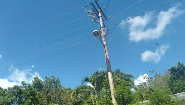 Sufre mahualenses constantes apagones que les impiden descansar y realizar sus actividades domésticas