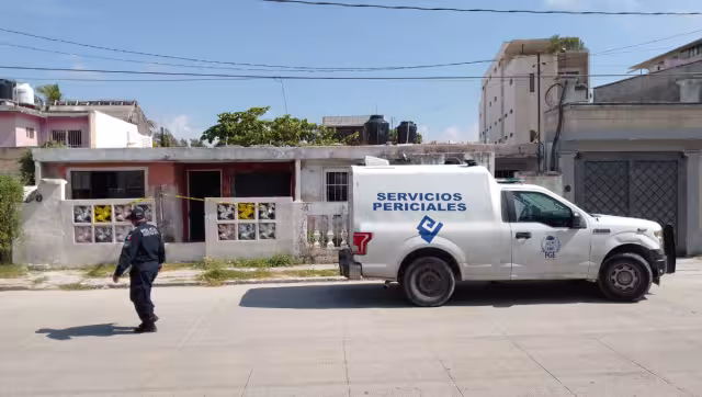 Los vecinos de la Supermanzana 73 reportaron olores fétidos que salían de una de las casas