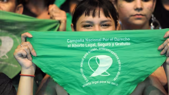 Inmujeres pide a las 21 entidades que no han acatado la resolución de la SCJN, dar luz verde al aborto legal