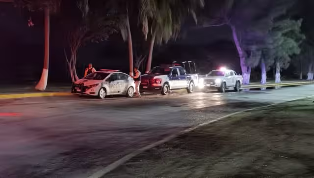 Intensa movilización por hundimiento de lancha camaronera en Playa Norte