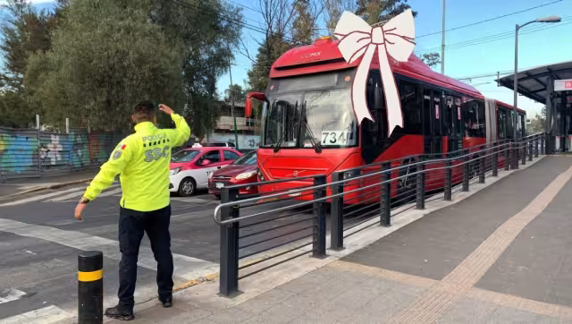 El Metrobús de CDMX se unió al estilo coquette