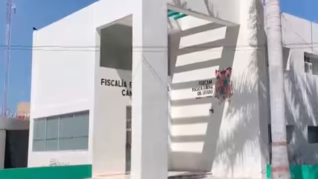 Dos sujetos que robaban material de construcción de la obra de la cancha techada de la comunidad