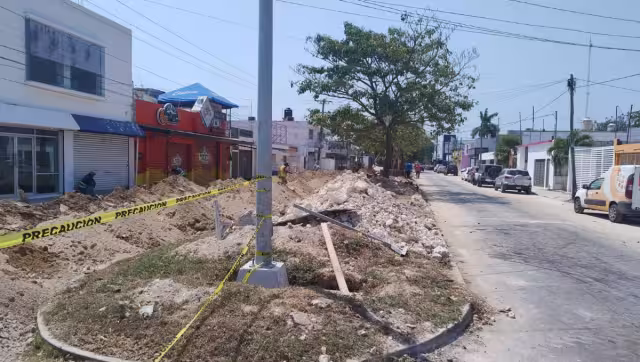 La falta de señalización adecuada y la ausencia de medidas para mitigar el impacto en la circulación han contribuido a empeorar la situación en Chetumal