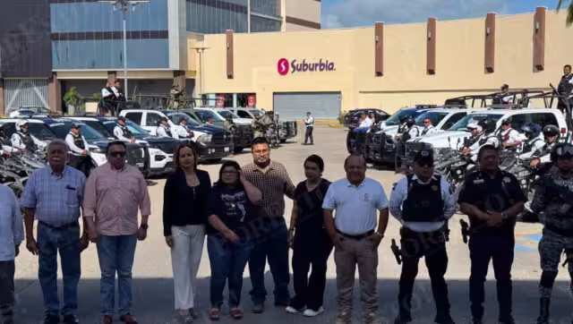 Autoridades de los tres niveles de gobierno dieron el banderazo al Operativo del Buen Fin 2025 en Ciudad del Carmen.