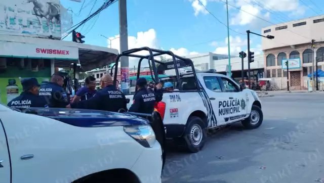 Bebían en la calle y fueron detenidos en Escárcega tras un reporte ciudadano