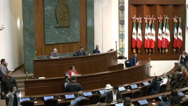 Tras la aprobación de la licencia del gobernador Rubén Rocha Moya, la Mesa Directiva ordenó la emisión del acuerdo correspondiente