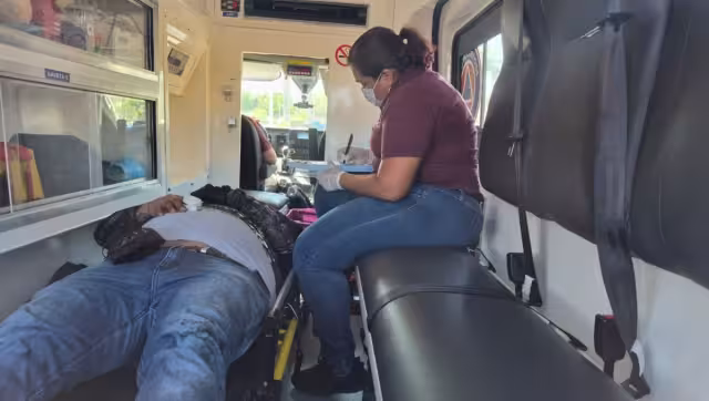 Moto repartidor resulta lesionado en colonia Francisco I. Madero.