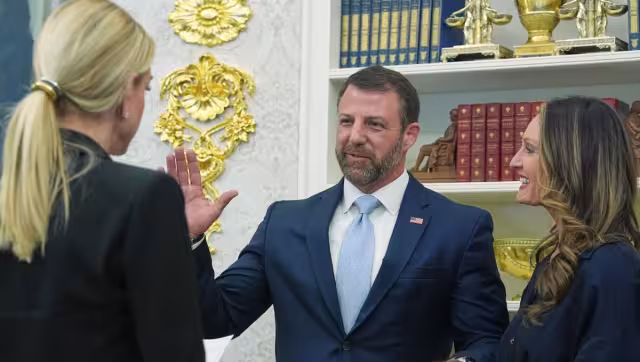 Markwayne Mullin juró este ,artes como nuevo secretario de Seguridad Interior de Estados Unidos