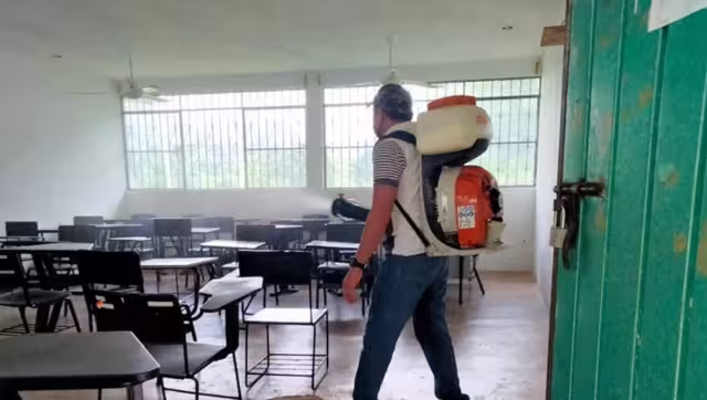 La fumigación se realizó en las instalaciones de los planteles