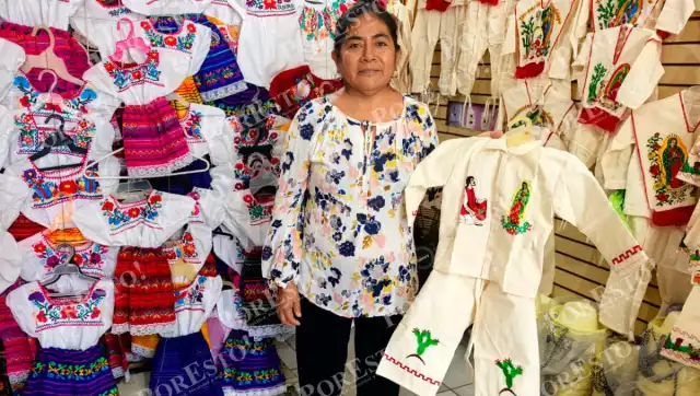 Pandemia y crisis económica debilitan costumbre de vestir a niños para la Guadalupana