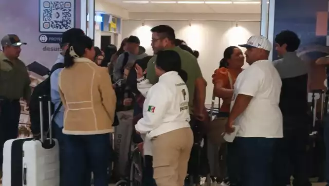 Programa Héroes Paisanos orienta a viajera tras problema en aduana