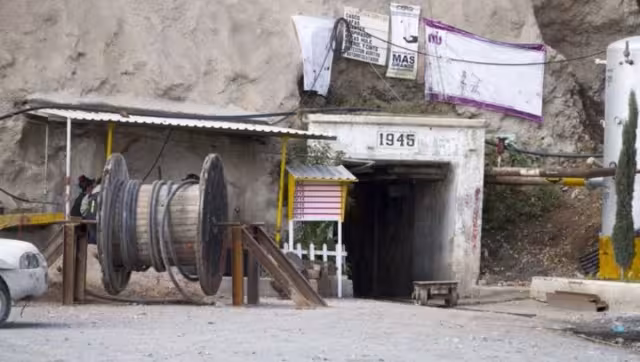 Ante la complejidad del rescate, se movilizaron alrededor de 40 especialistas en maniobras de extracción, además de personal del Ejército Mexicano