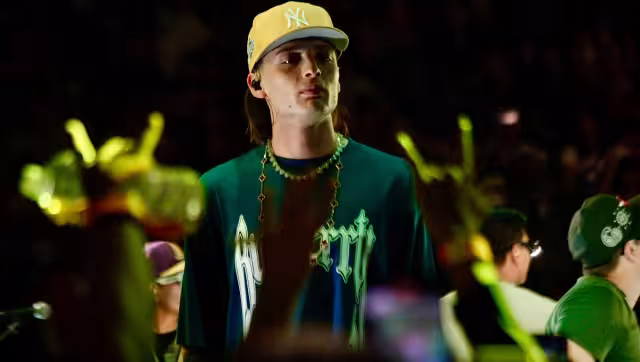 Peso Pluma vuelve a generar controversia