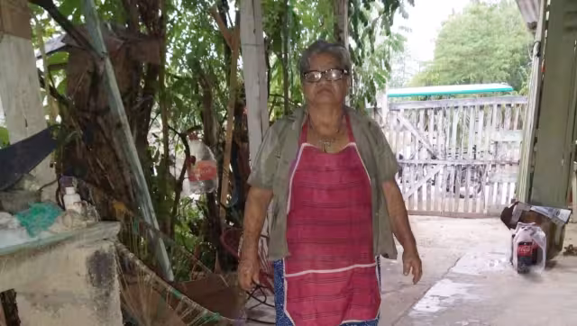 El último apoyo que se le negó fue de piso firme