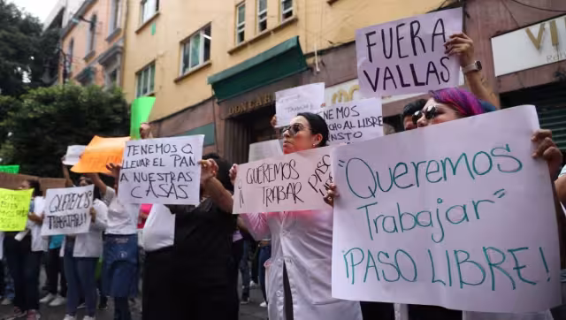 Los bloqueos, las vallas metálicas y los cortes a la circulación han cambiado la dinámica diaria del Centro Histórico