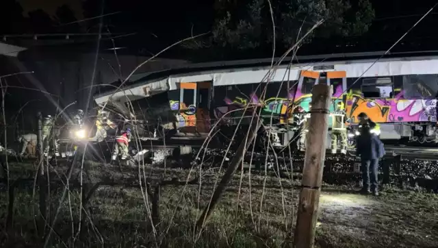 ¿Cómo fue el descarrilamiento del tren en Barcelona?