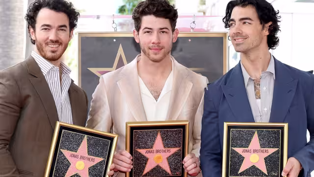 Los Jonas Brothers estuvieron acompañados de sus familias y amigos en el Paseo de la Fama en Hollywood