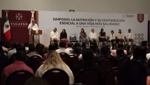 En el evento también estuvieron presentes directores de las diferentes unidades médicas que conforman el Sistema de Salud del estado