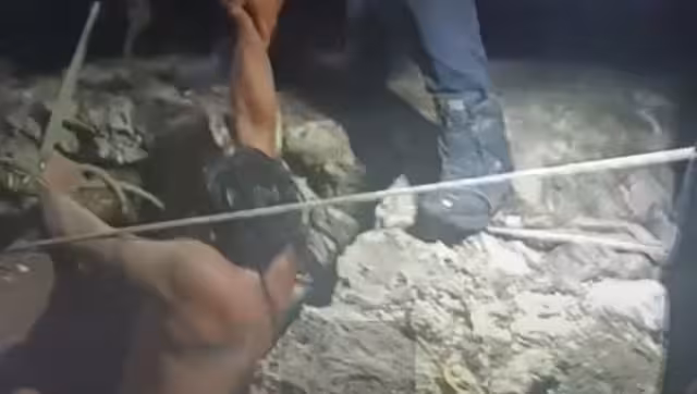 Bomberos lograron sacar al hombre del pozo en Valladolid
