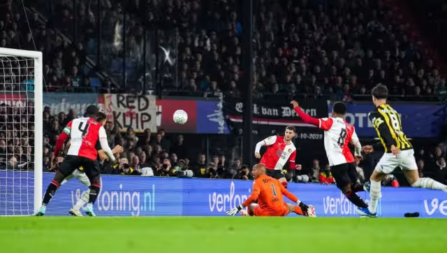 Santiago Giménez sigue en plan grande y hoyle tocó volver a marcar frente al Vitesse