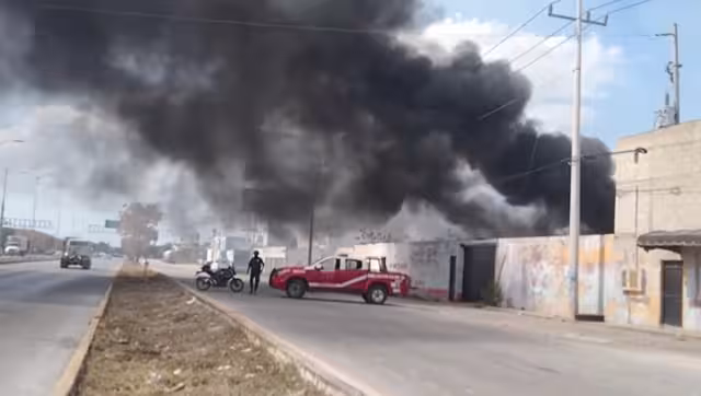 La nube de humo fue vista a kilómetros