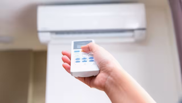 Se recomienda revisar constantemente el consumo de energía del aire acondicionado