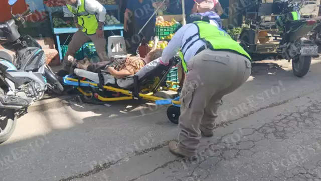 Mujer de la tercera edad se desmayó en el Centro de Escárcega.