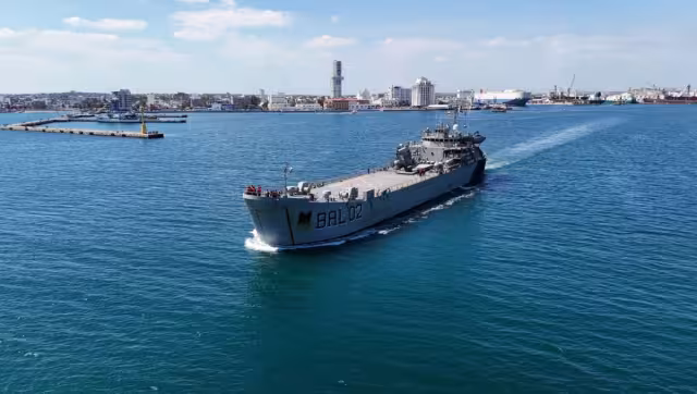 El envío de ayuda coincide con el aviso del gobierno cubano a aerolíneas internacionales sobre la falta de combustible para aviación