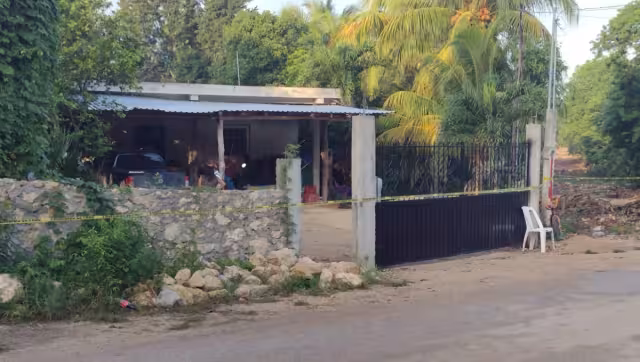El comando armado luego de obtener el botín salieron huyendo a bordo de una camioneta tipo combi
