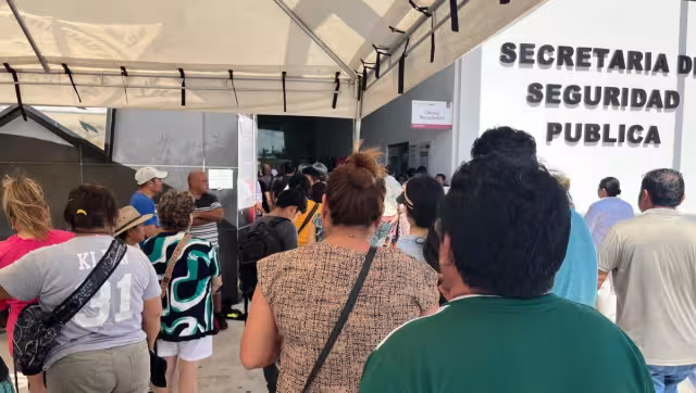 Hay gran afluencia de personas para el trámite del reemplacamiento en Yucatán