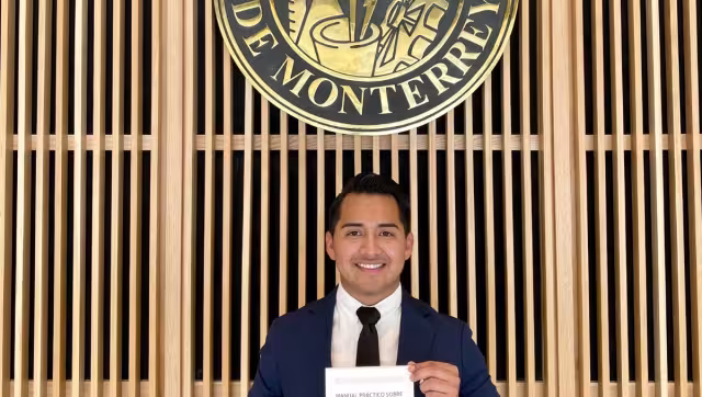 La presentación se realizó en la biblioteca del Tec de Monterrey
