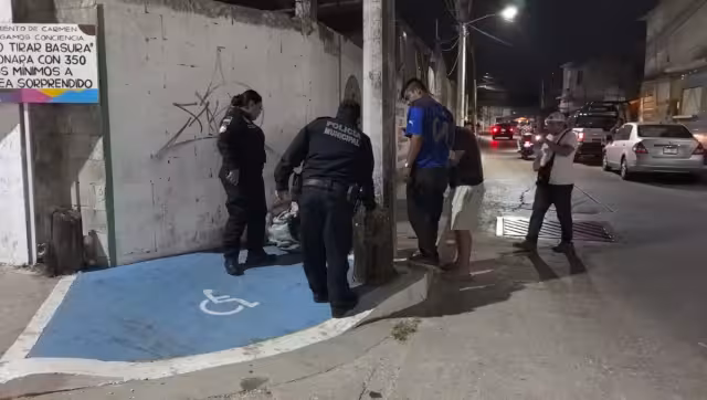 Fuerte movilización por presunta bolsa sospechosa en la colonia Puntilla.