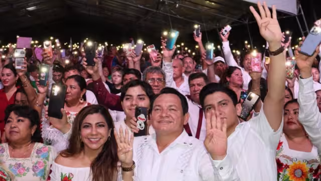 Reunió a un grupo entusiasta de militantes y simpatizantes del Movimiento de Regeneración Nacional