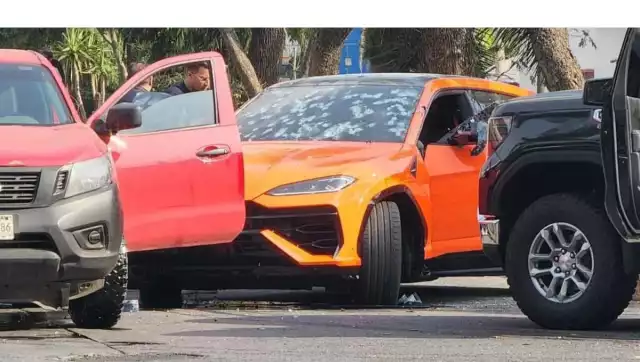 Tras el ataque, elementos de la policía estatal y municipal acordonaron la zona para permitir las labores de peritaje y levantamiento de indicios