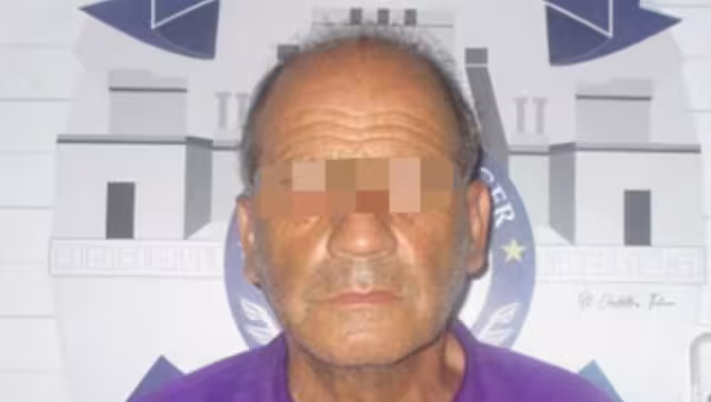 La mujer pidió auxilio cuando se dio cuenta de que un hombre la estaba grabando con un celular