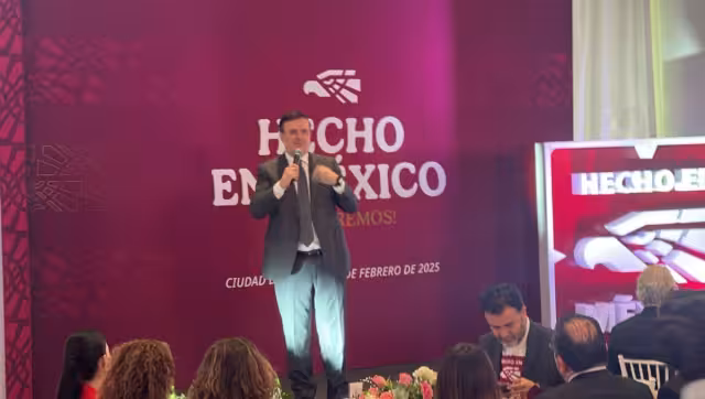 El mensaje proyectado en Times Square enfatiza la idea de que los bienes exportados por México cumplen con estándares de calidad reconocidos a nivel internacional